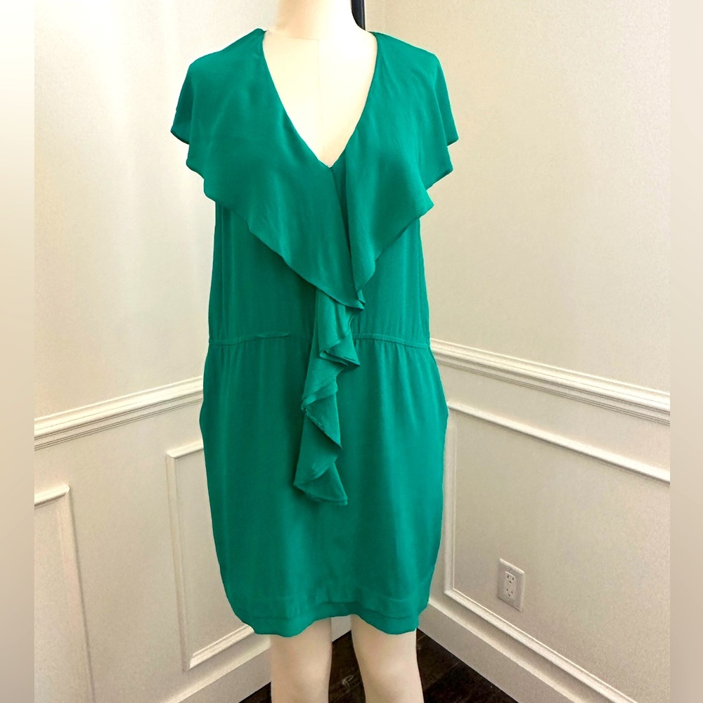 Chic Green silk Ruffle Dress - Picture 3 of 7